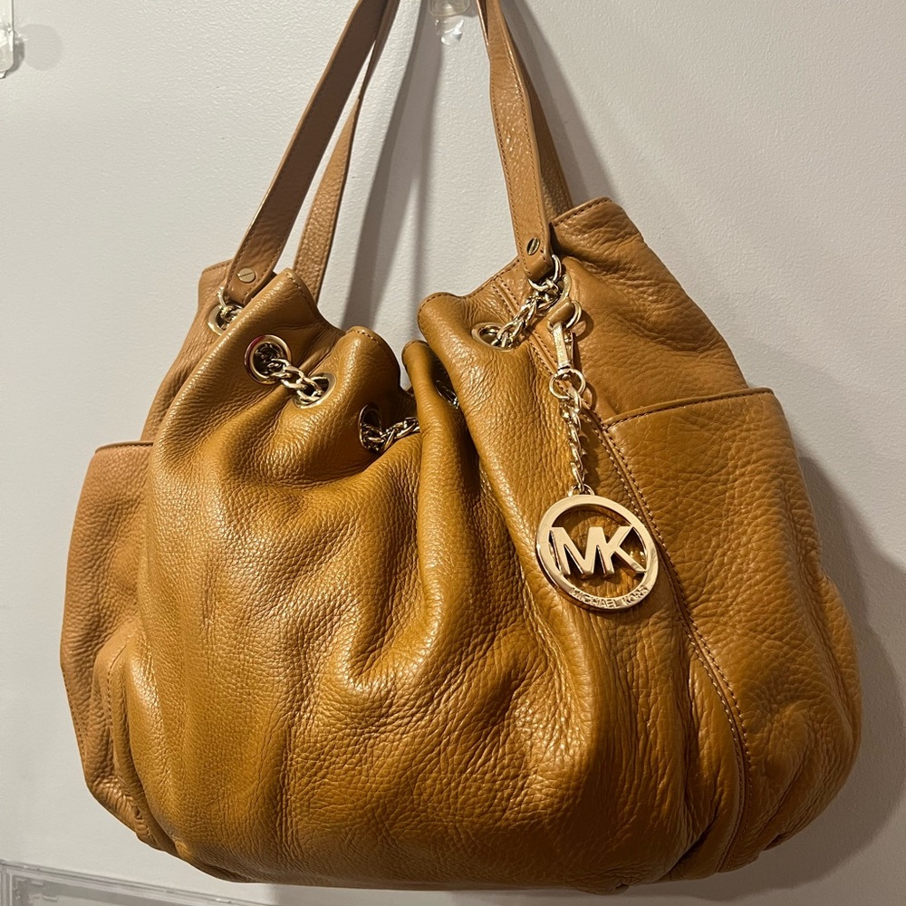 Michael Kors Tan Leather Jet Set Chain Shoulder Bag